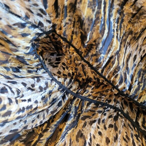 Vintage 100% Silk Animal Print Blouse Size 10 With Matching Scarf Classic - Picture 6 of 13
